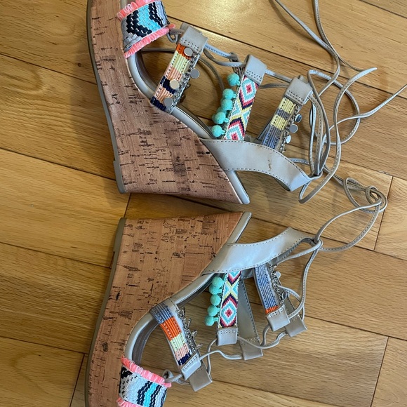 Madden Girl cork platform wedge sandals - Picture 9 of 9